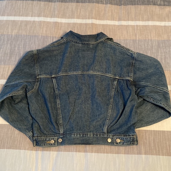 NWT *fits like a medium to large* Levi’s Denim Jacket - Picture 5 of 7